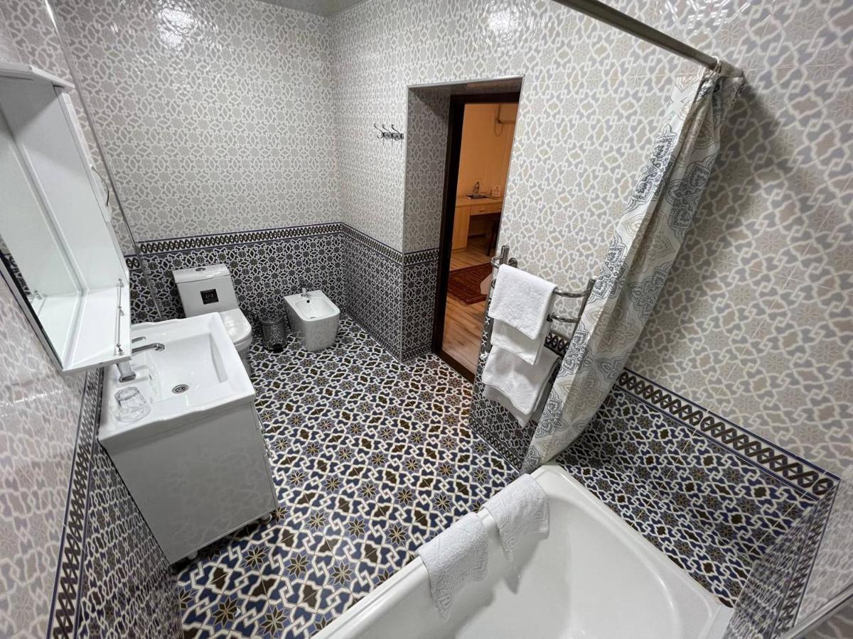Miniature Boutique Hotel Bukhara Bagian luar foto